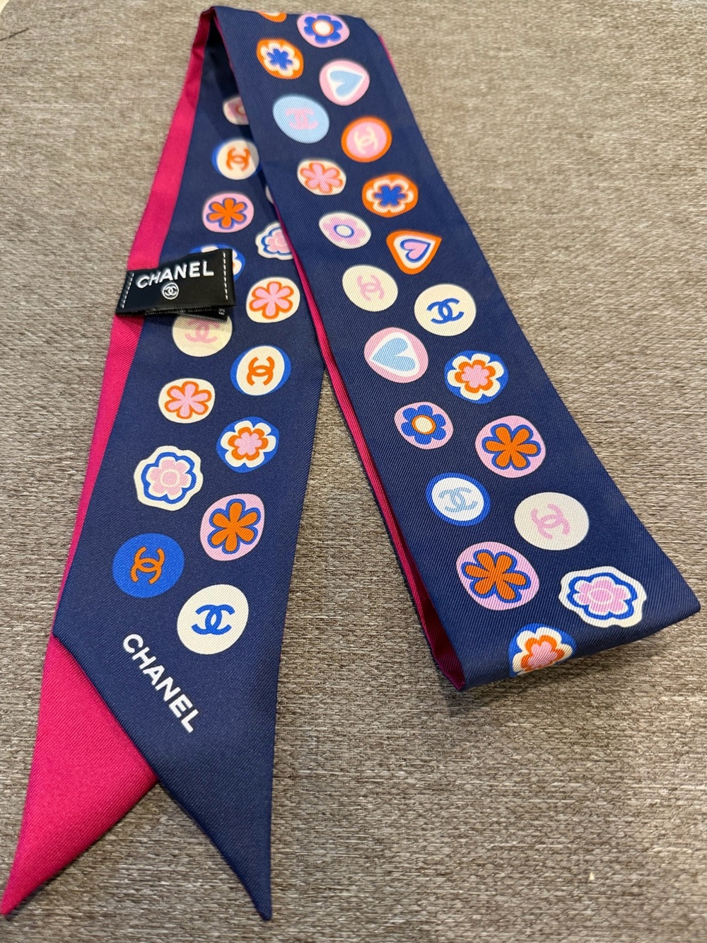 CHANEL twilly scarf - Picture 2 of 5